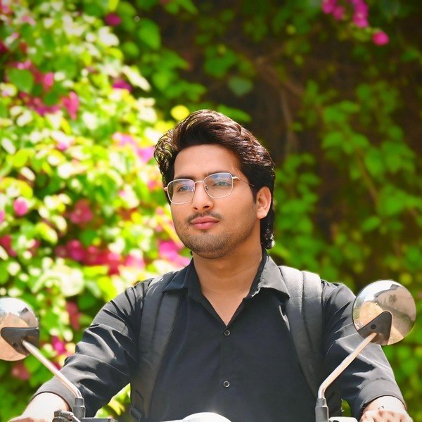 Manish Bhati – Co-Founder, Brandivo